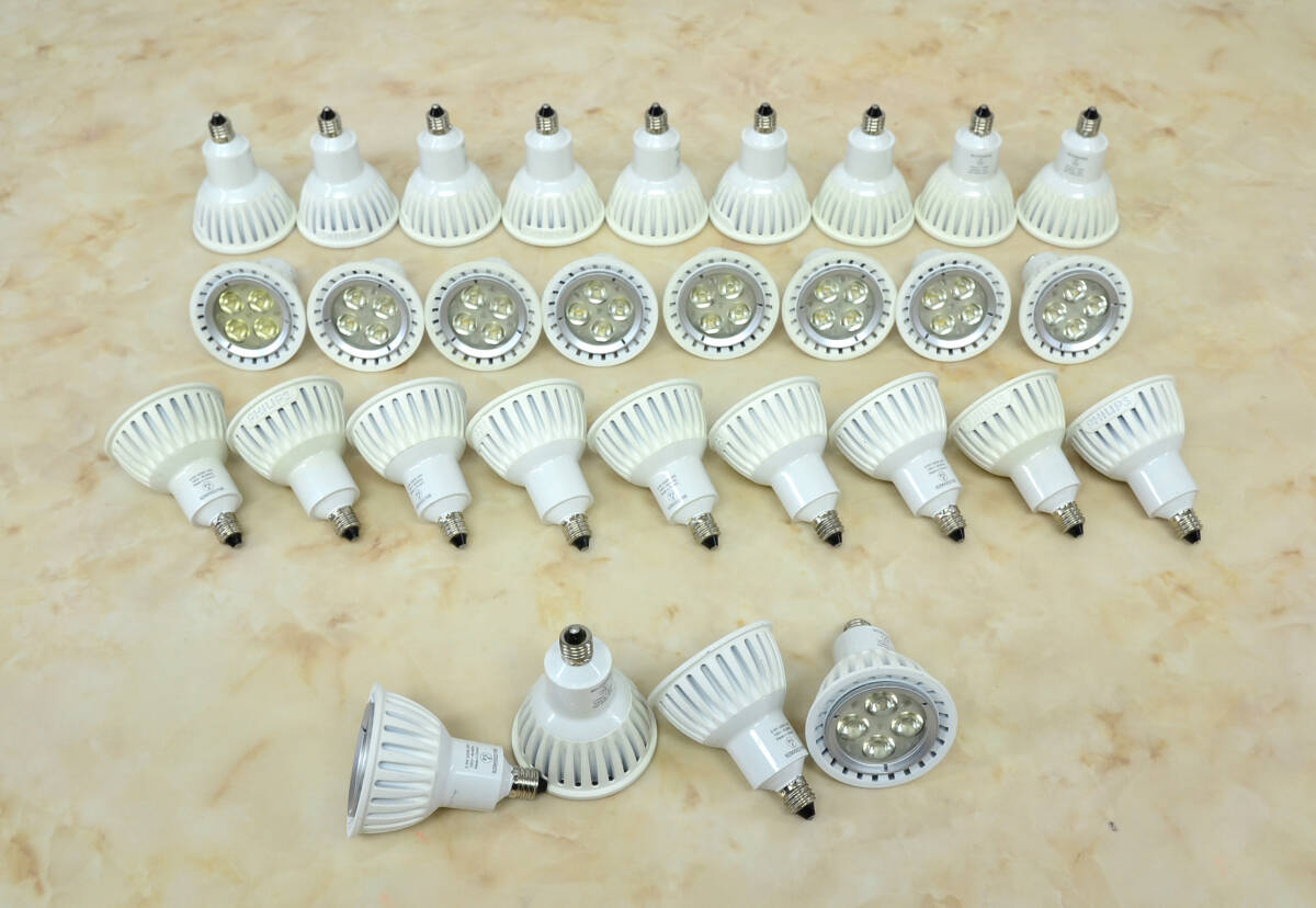 PHILIPS ダイクロハロゲン形LED電球 E11口径【価格は１点の価格です】5.5W 3000K 25D 100V 50-60Hz 店舗用 ディスプレイ用 中古品