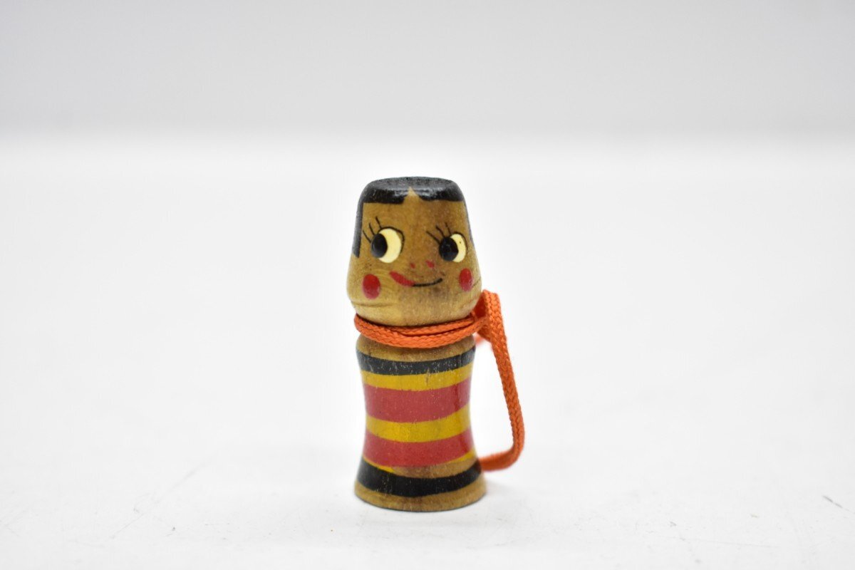 不二家 ペコちゃん 木製 ミニ こけし 4cm [Fujiya][Peko][人形][豆こけし][昭和レトロ][当時物]1
