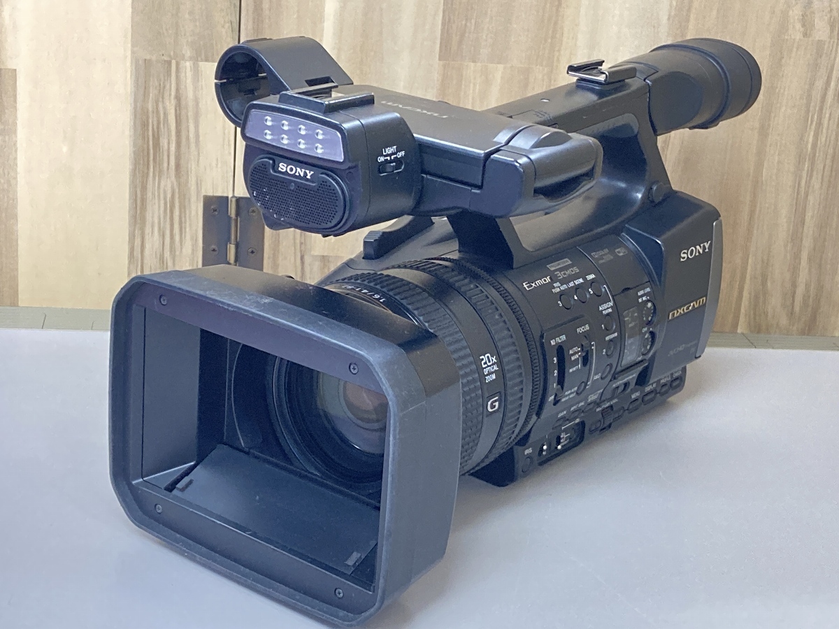 SONY 業務用カムコーダー HXR-NX3 ※108×10H 付属品あり HX-A'