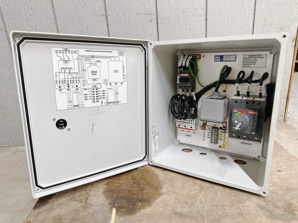 ジャンク XZERES 442SR DISCONNECT 風力タービン メンテナンス 風力発電 ボックス BOX スイッチ 引取歓迎 茨城県 0217あわ1 M 140