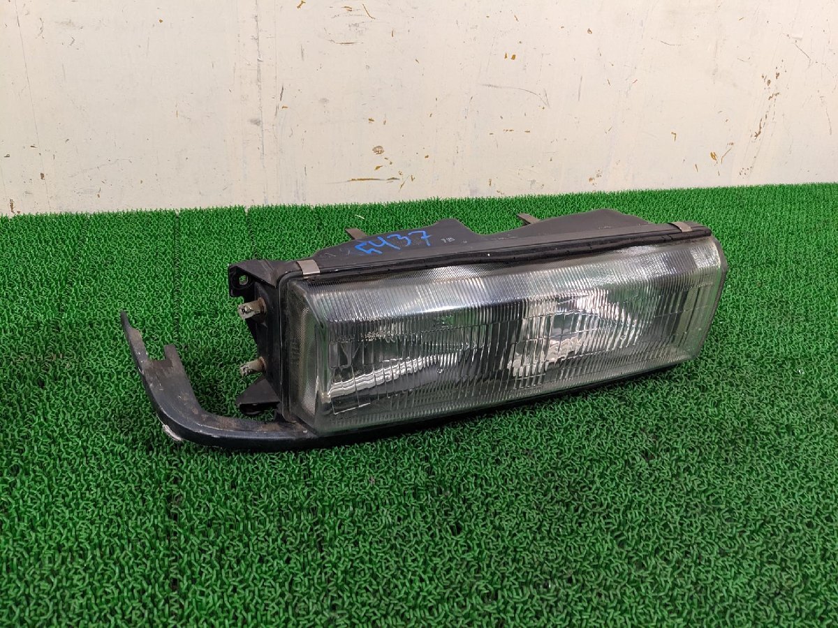 日産　ヘッドライト　右　KOITO PH52439　バネットラルゴ　E-KHGC22　KHGC22　KHGNC22, KMGC22, KMGNC22　1987　CS　＃hyj　NSP288380