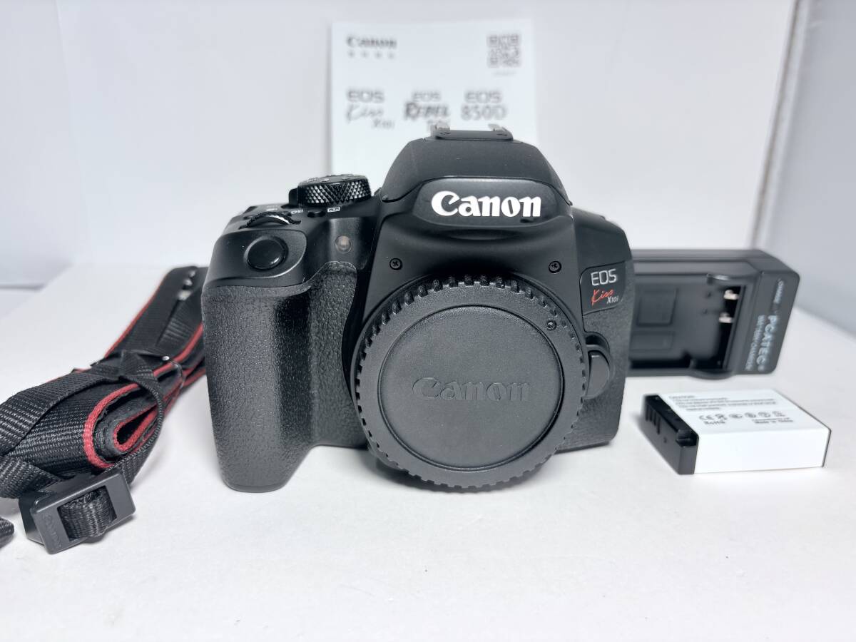 新品級 キヤノン EOS Kiss X10i ボディ