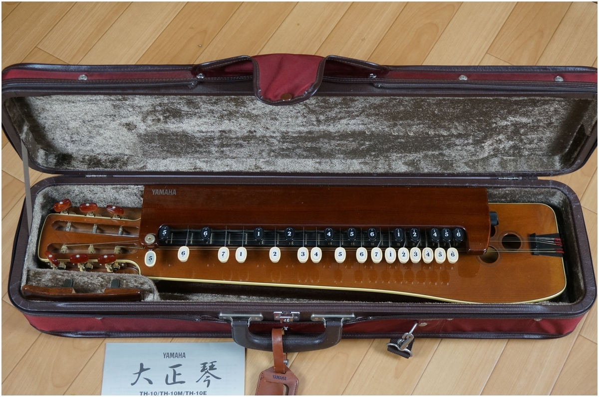 YAMAHA ★ ヤマハ楽器 ★ 大正琴 エレキ大正琴 ★ TH-20ME ★ 取扱説明書 ケース付き
