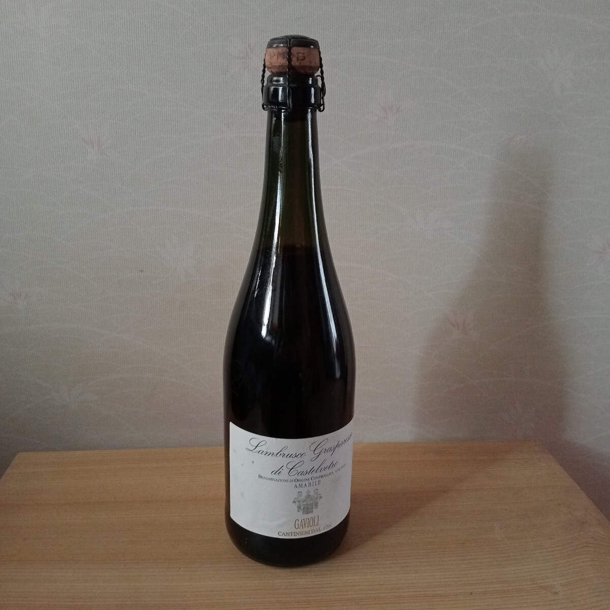 イタリアワイン　GAVIOLI　ビンテージ85 6？　750ml　3