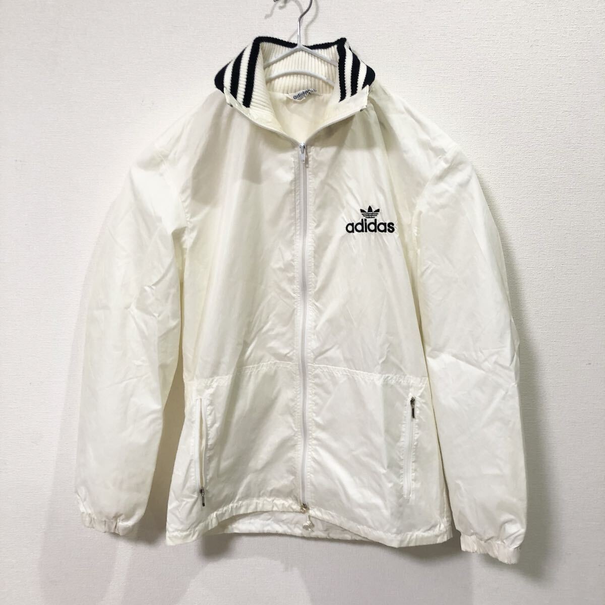 ◎ 80’s アディダス adidas デサント ナイロンジャケット ウインドブレーカー Oサイズ ホワイト ビンテージ ADS-280