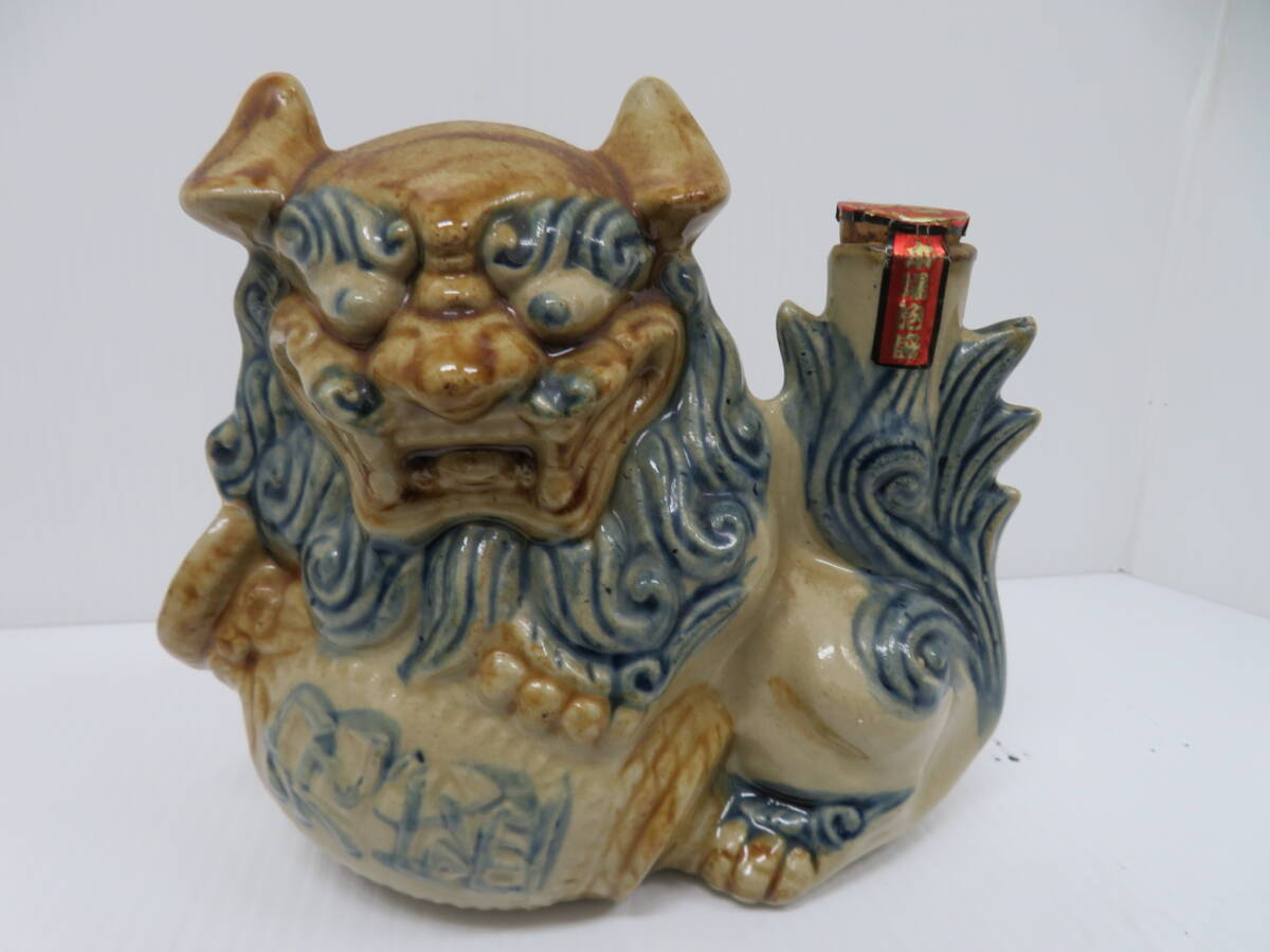 本場泡盛　南光　陶器ボトル　シーサー　未開栓　540ｍｌ　30％　ボトル総重量　1170ｇ　　　　　　　031