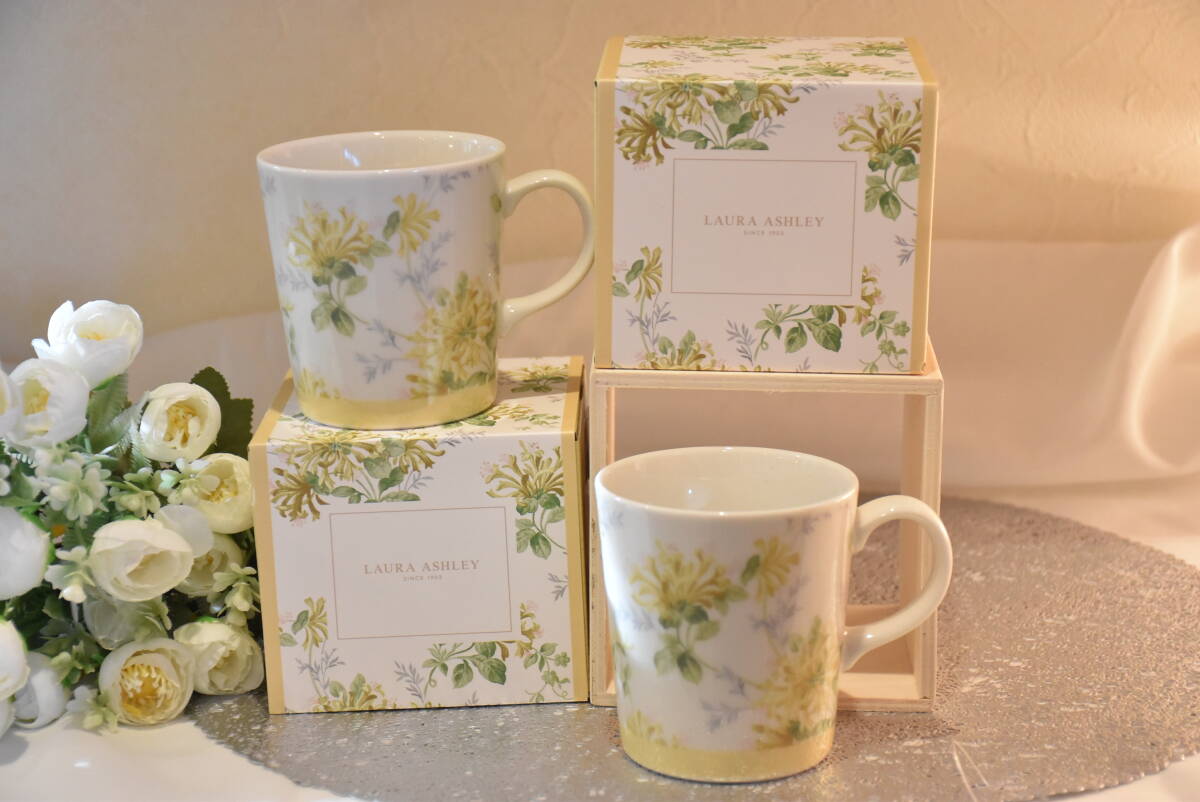 PAY1・YA6-2*ローラアシュレイ*マグカップ*2個セット*ハニーサックトレイル*LAURA ASHLEY*ハニーサックル*ギフト*プレゼント*コップ*花柄