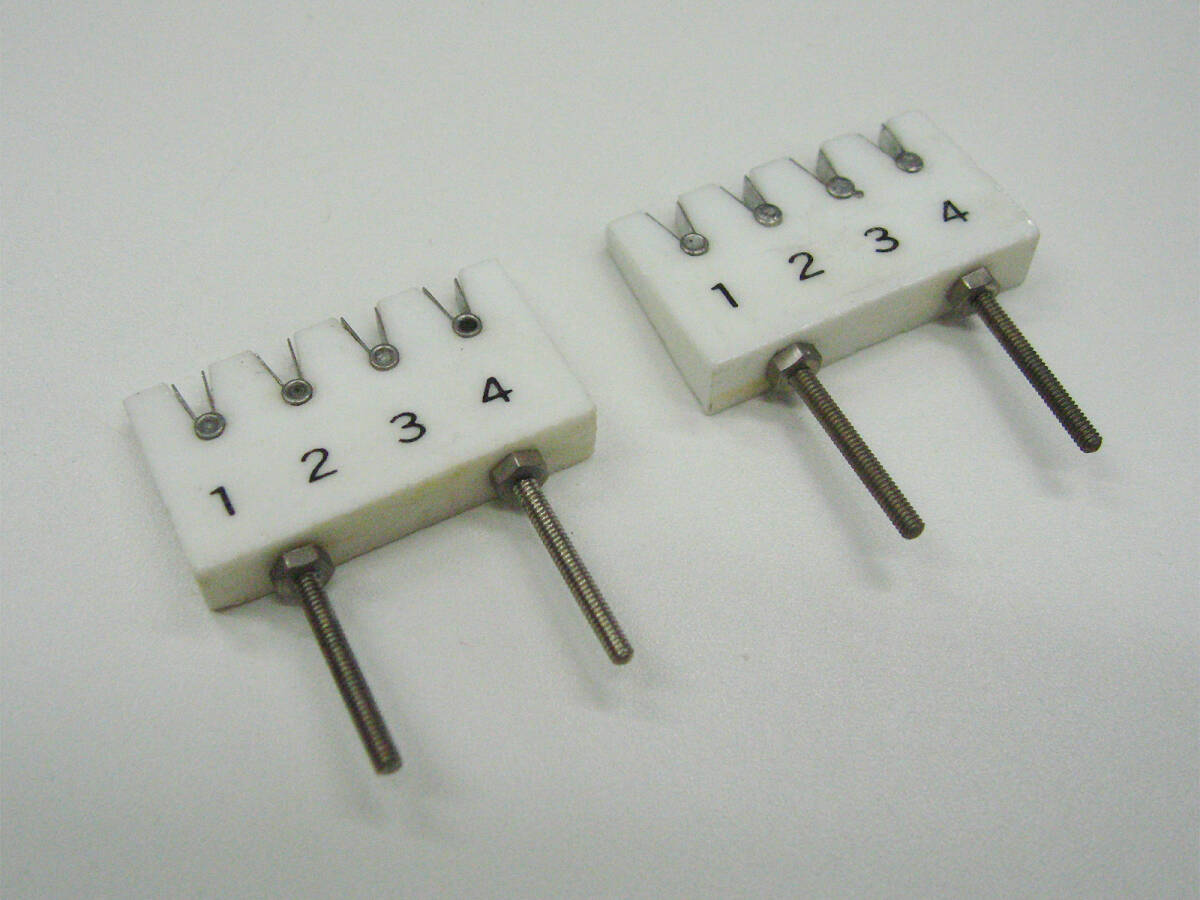 ★☆（管TE005） 国産ヴィンテージ タイト製4P端子台 2個セット / NOS 4P Terminal Blocks 2pcs☆★