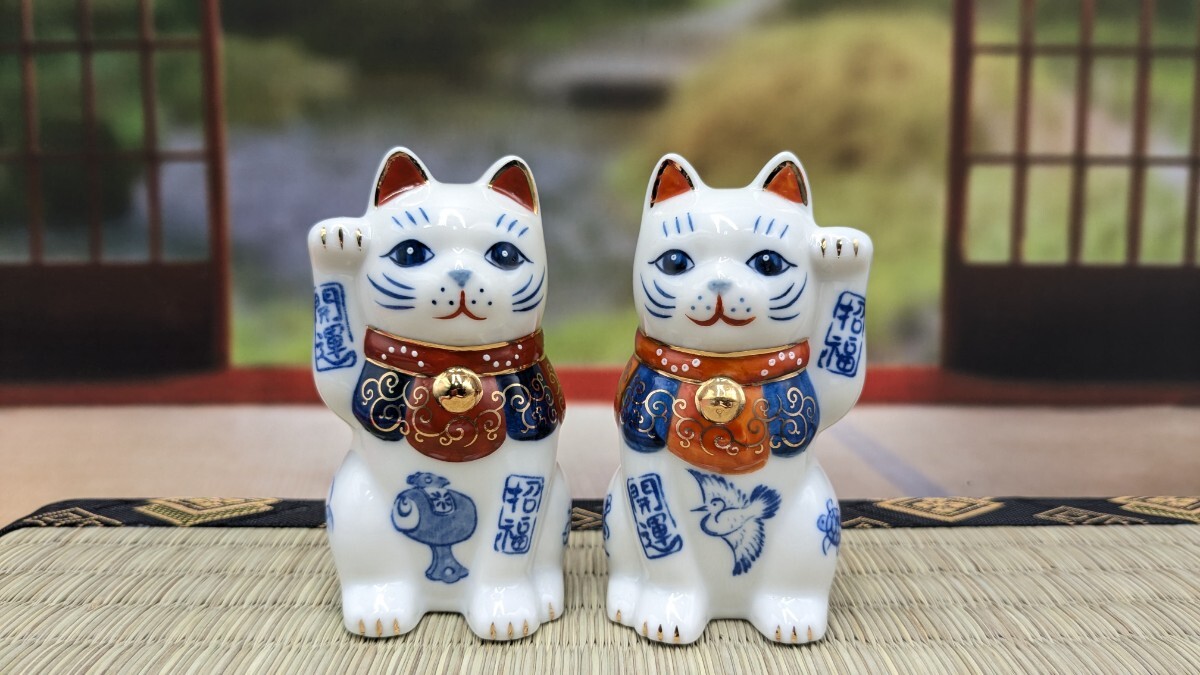 招き猫　縁起物　染錦開運招福招き猫　右手上げ　左手上げ　2.5号　置物　2種セット