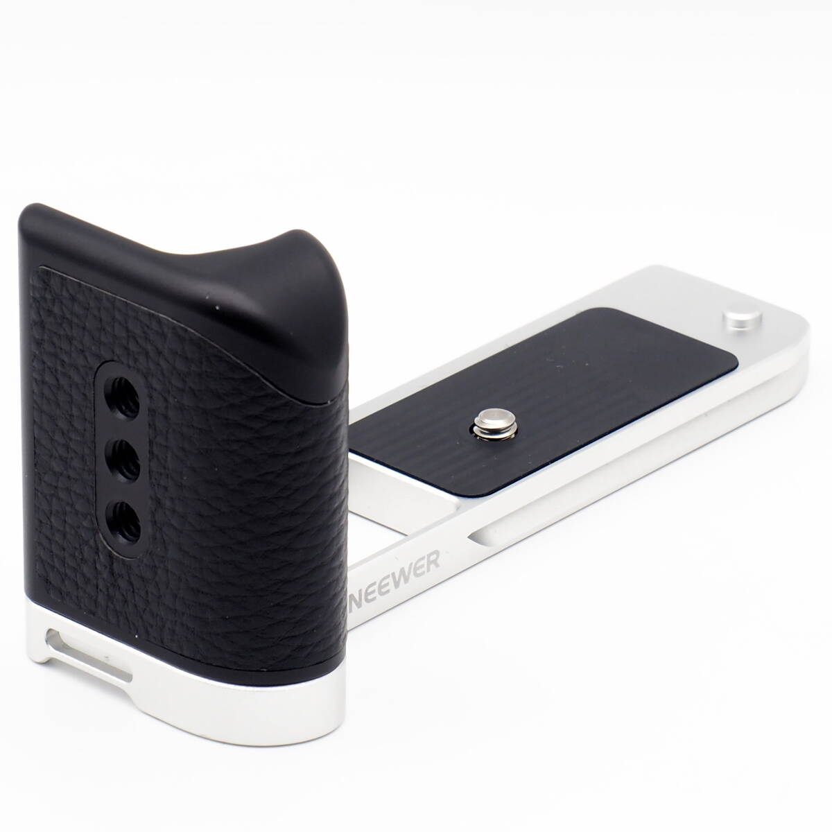 Nikon Zfc 対応 L型グリップ NEEWER VS108 SILVER アルカスイスQRプレート対応 縦位置三脚穴・コールドシュー装備のガッチリグリップ