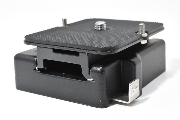 RU577★マミヤ Mamiya 7/7II用 マミヤ クイックシュー Quick Shoe AQ702　