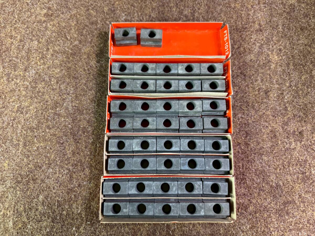 【おそらく未使用・42個】60 a1 MR080217-2／角型Tスロットナット FTS-1012 M10 スーパーツール クランピングエレメント