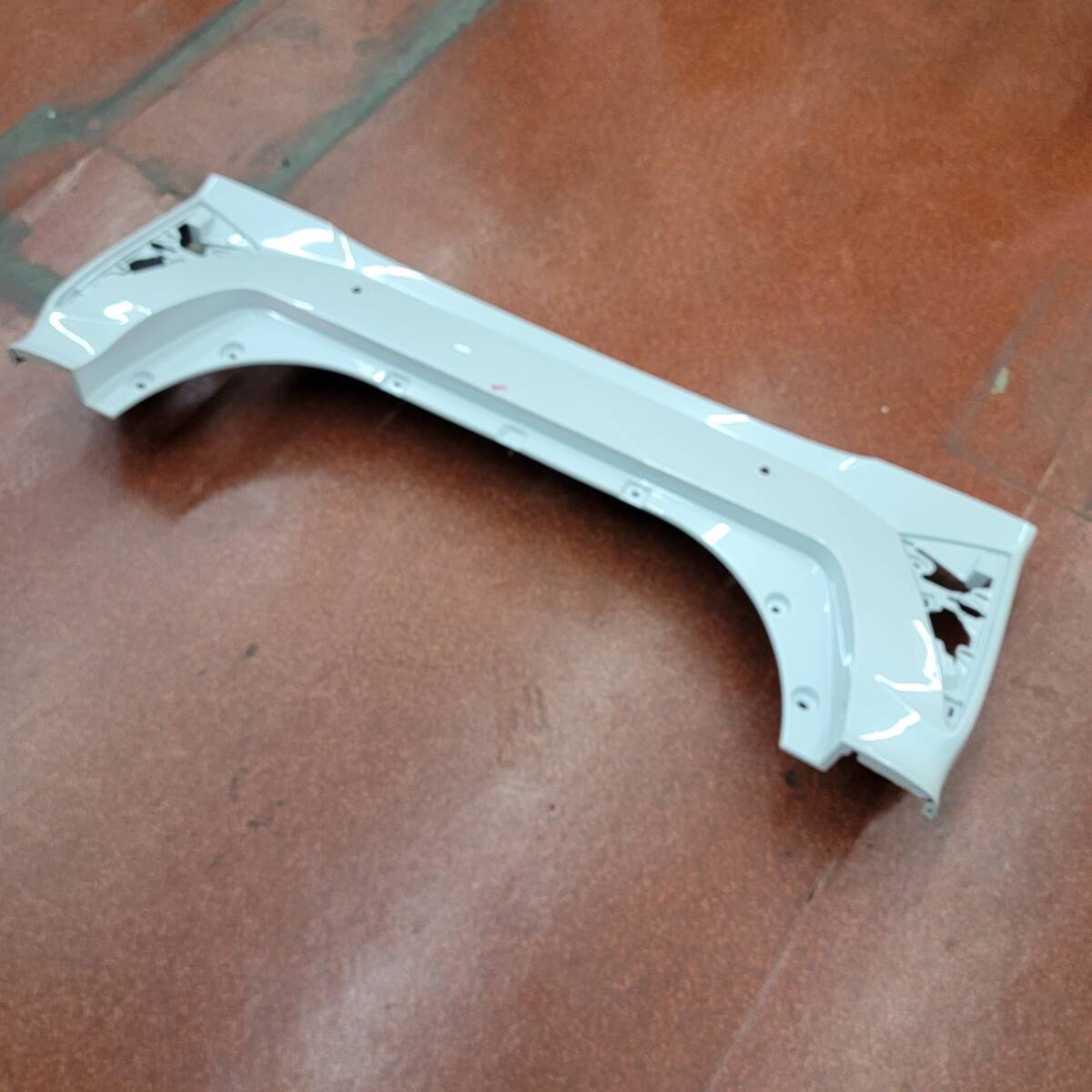 【個人宅不可】 中古 ダイハツ 純正 タントカスタム リアバンパー LA650 52159-B2D30 シャイニングホワイトパール 軽傷 引取可 管理m551 