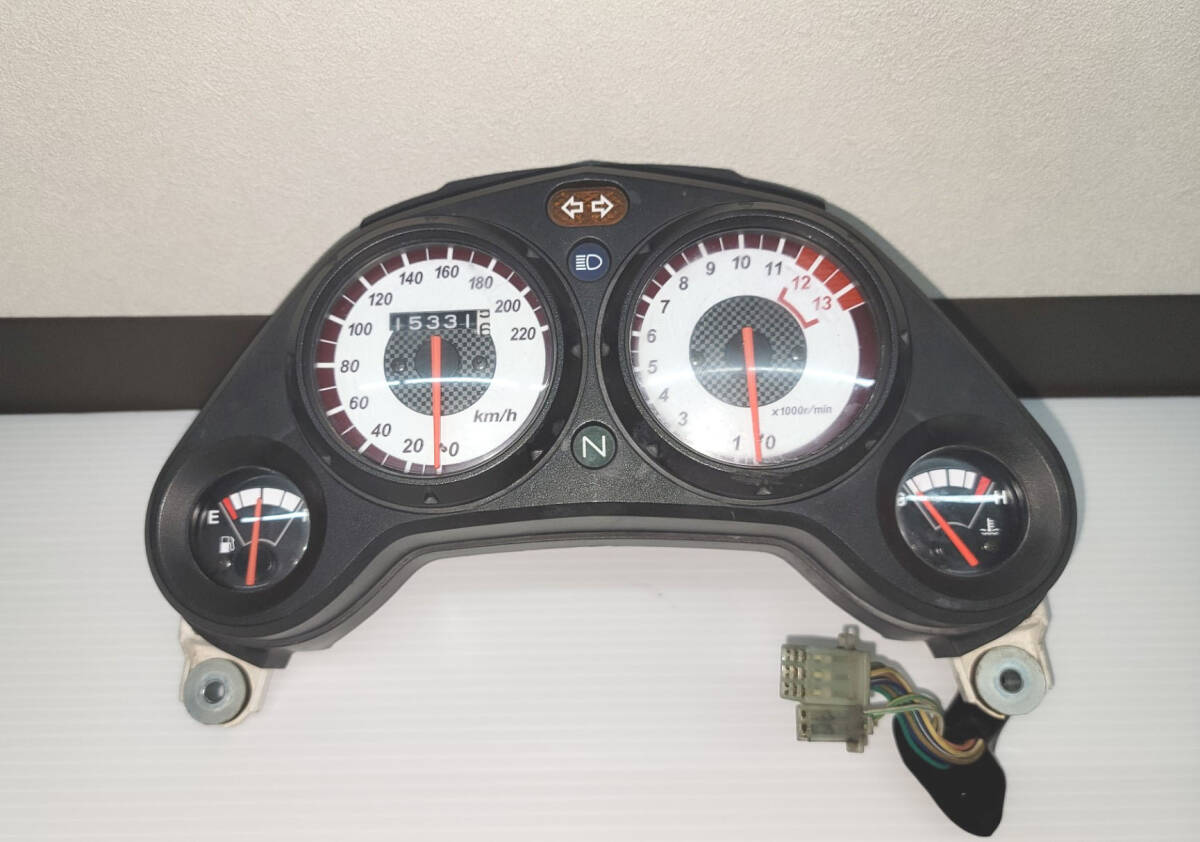 中古 ホンダ CBR150 メーター ASSY スピードメーター タコメーター ガソリン計 インジケーター カバー 管理 k017 m717