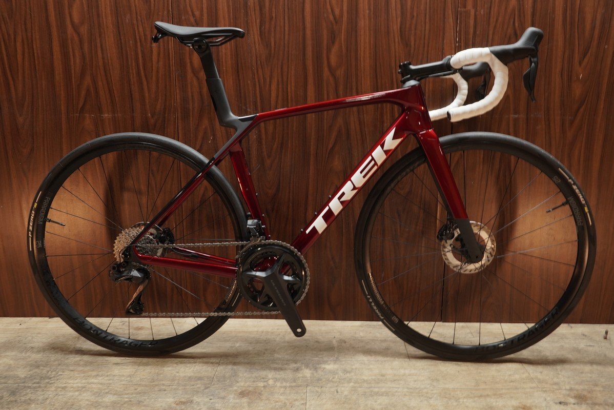 ■TREK MADONE SL GEN8 フルカーボン SHIMANO ULTEGRA R8170 DI2 2X12S サイズM 2025年モデル 超美品