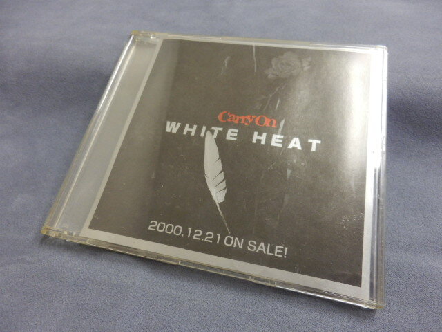 6659△ CD Carry On　WHITE HEAT