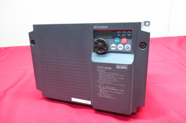 MITSUBISHI 三菱電機 FR-D720-7.5K インバータ 現状品 管理8S0218H-C5