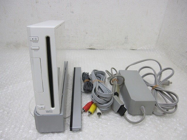 PK29863S★任天堂★Wii本体 付属品付き★動作品★初期化済み★
