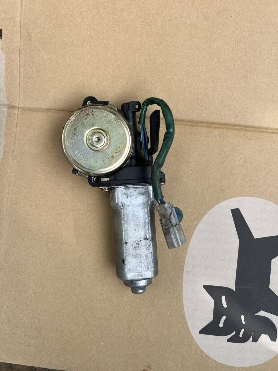 秋田発　12V WR-3 MITSUBA　ミツバ モーターワイパー　モーター　動作品　現状渡します