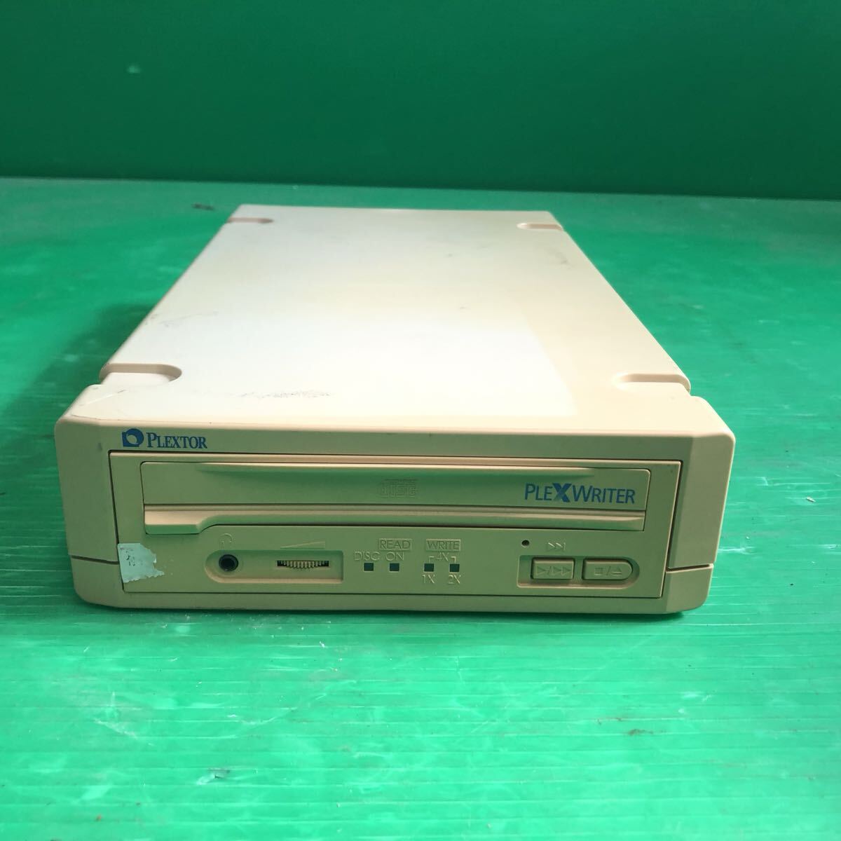 PLEXTOR プレクスター CD-R/RWドライブ PX-W8220Te 通電確認のみ