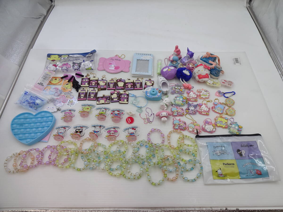 まとめて 100個以上 ハローキティ シナモンロール ポチャコ マイメロディ ばつ丸 ポムポムプリン クロミ リトルツインスターズ 