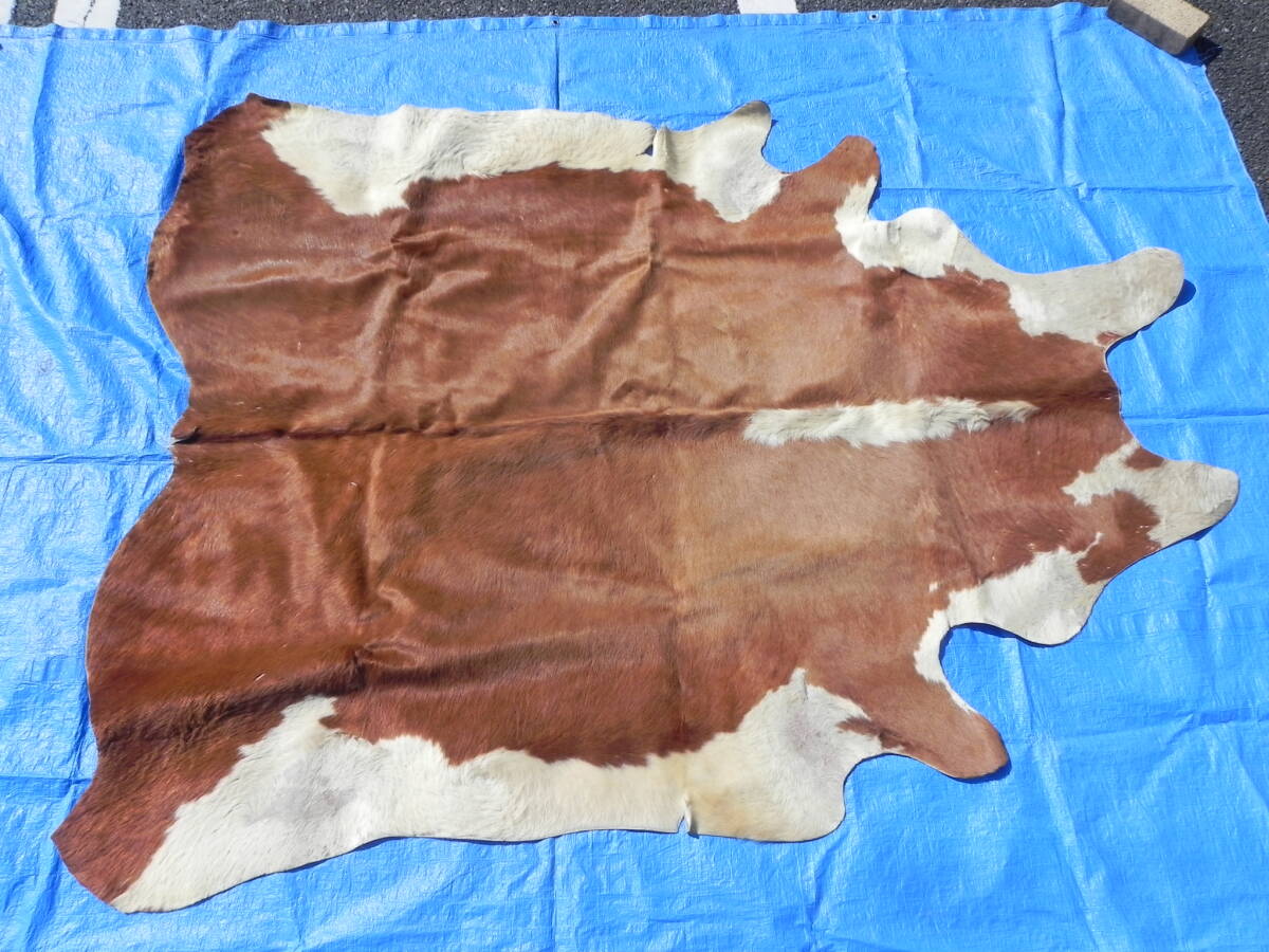 [R6059]牛革 牛毛皮 一枚革 ラグマット 敷物 約230×180㎝ 茶/白 カウラグ