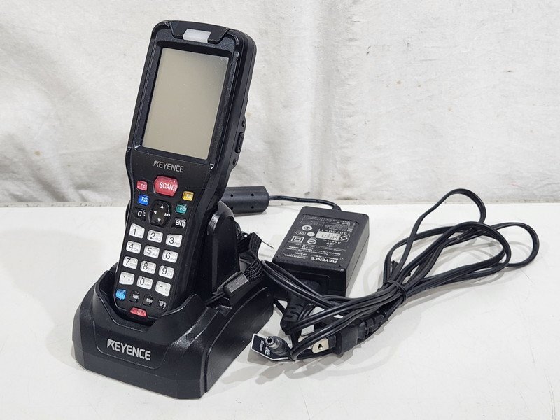 [現状品] Keyence ハンディターミナル BT-W250 充電機能付通信ユニット(USBタイプ) BT-WUC8U 初期化済