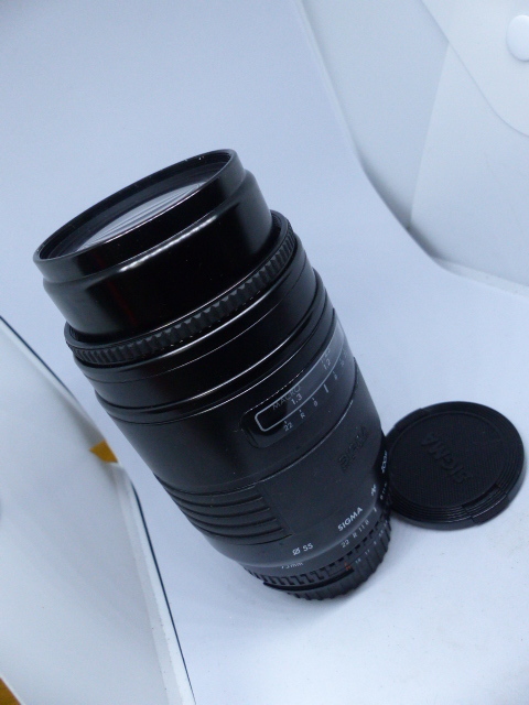 ニコンAF 大口径 SIGMA 75200㎜ F3.8 マクロ