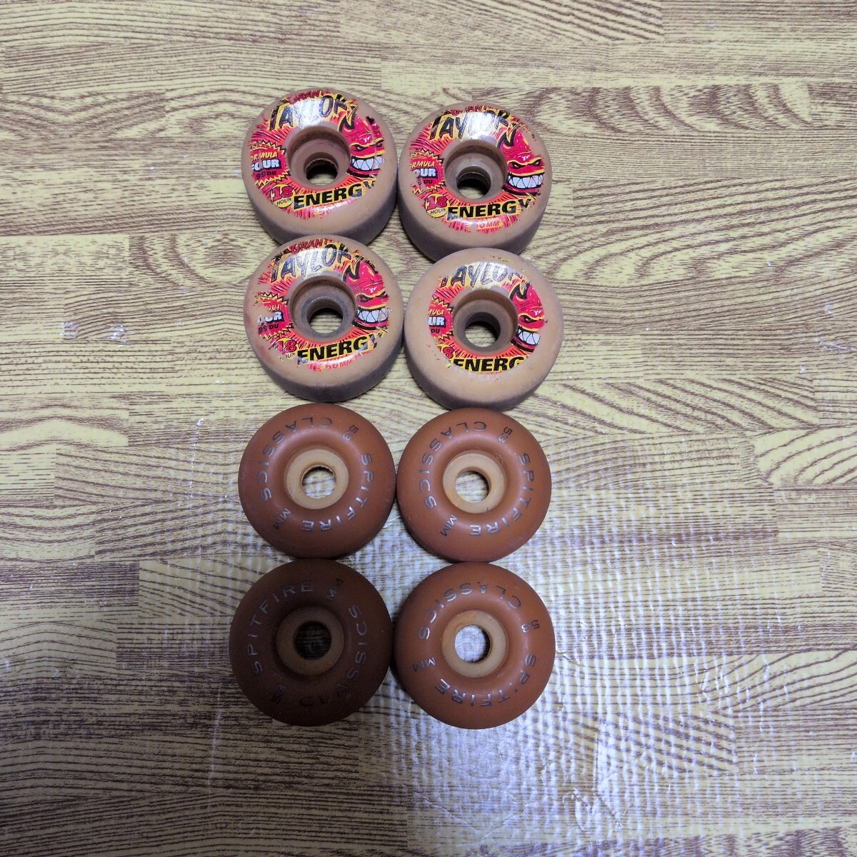 送料込み　スピットファイア　スピットファイヤ　spitFire　ウィール スケートボード スケボー　53 56 ランプ ボール ハード クラシック