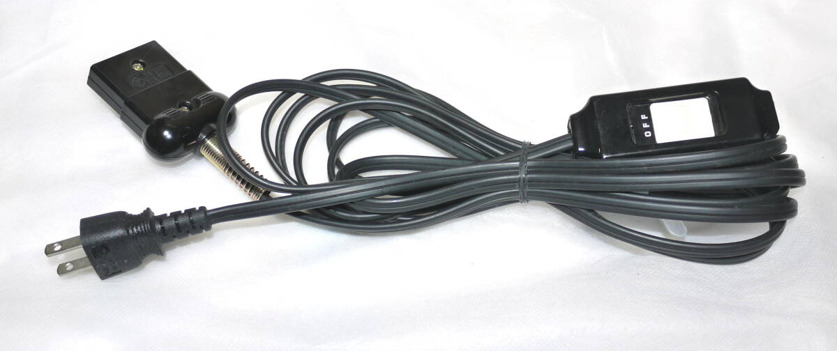 コタツ 用 電源 コード 入 切 中間スイッチ付 12A 125V 2ピン
