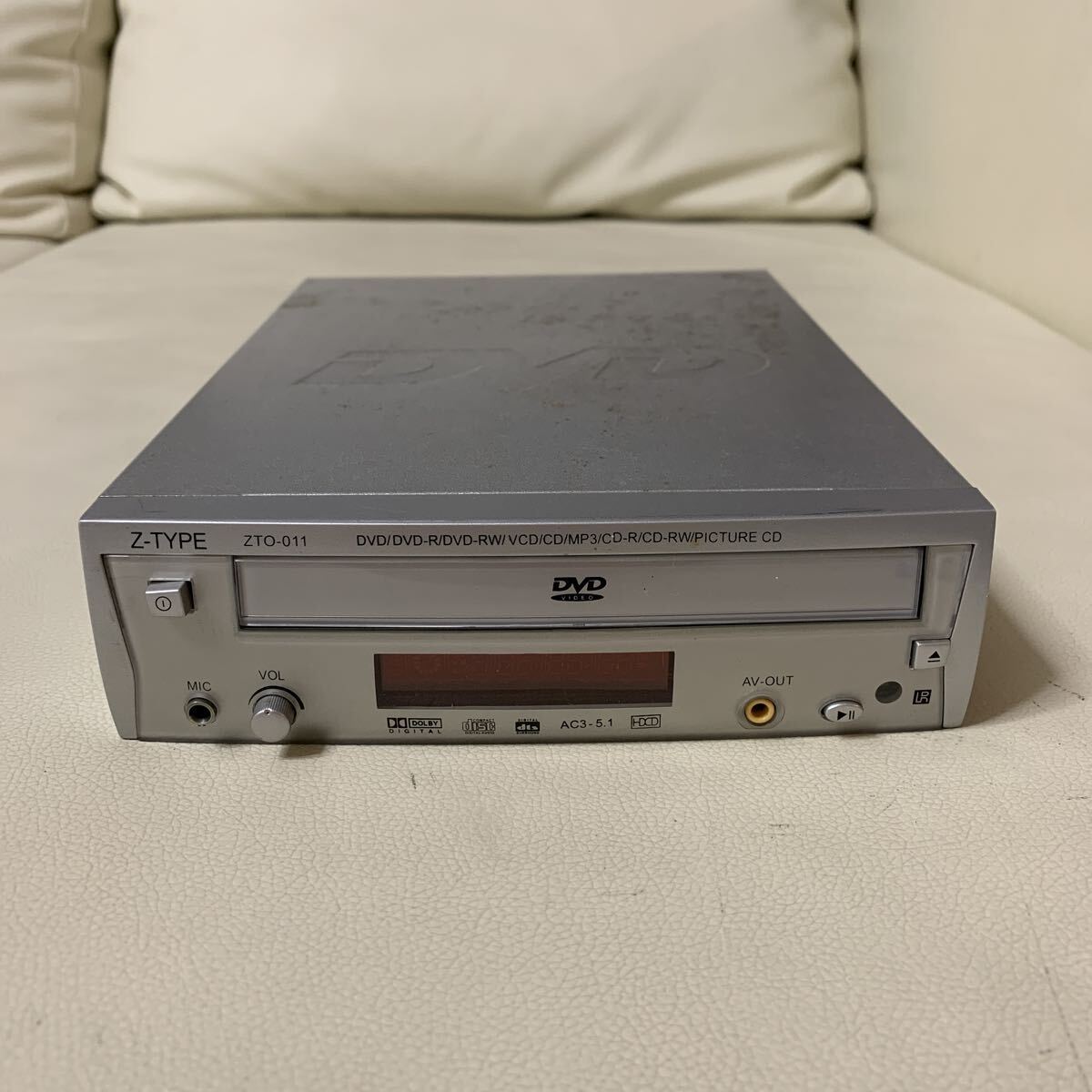 ☆IS-0201も80 Z-TYPE ZTO-011 DVDプレイヤー 動作未確認☆