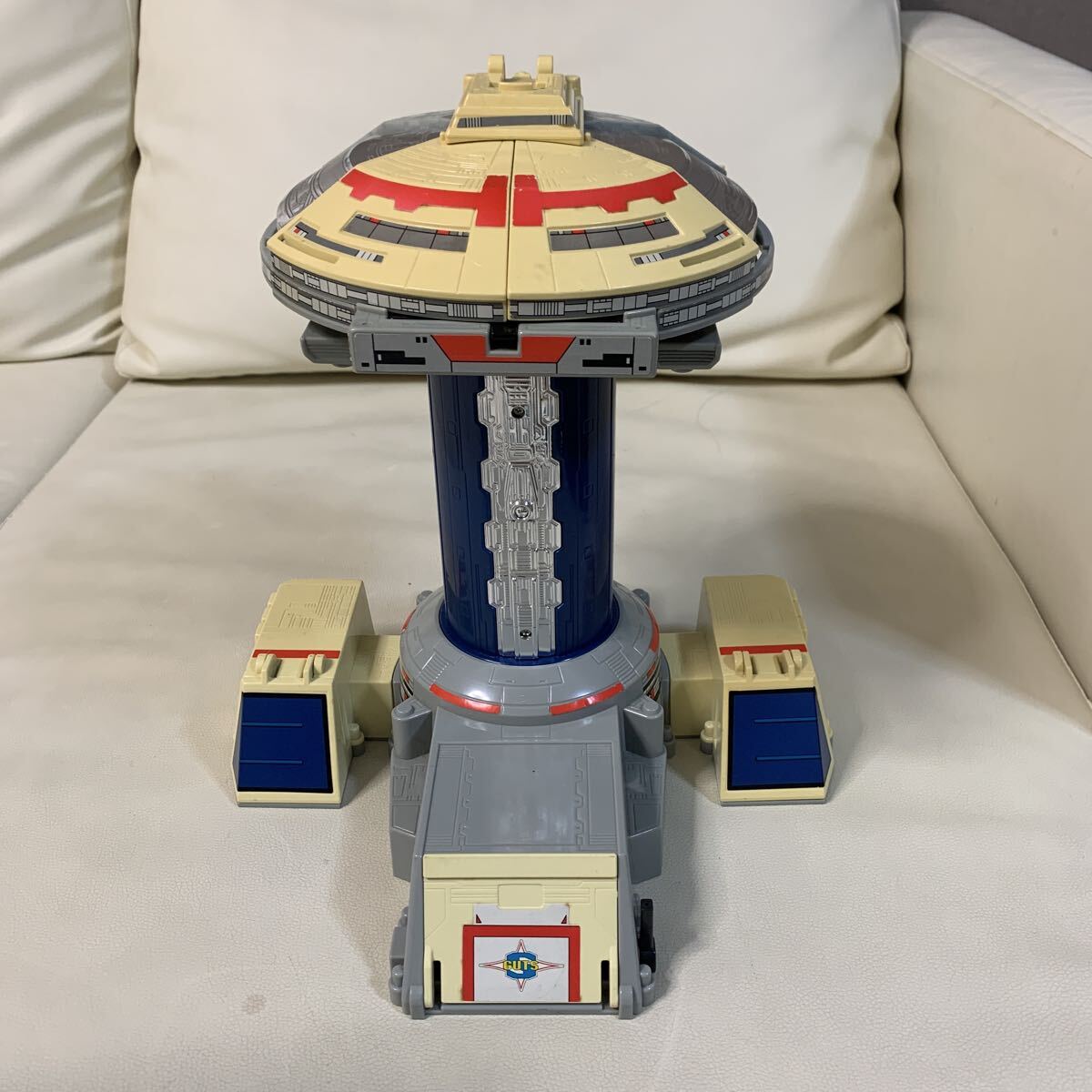 ☆IS-0202る100 バンダイ ウルトラマンダイナ 地球平和連合 総合本部基地 グランドーム 動作未確認☆