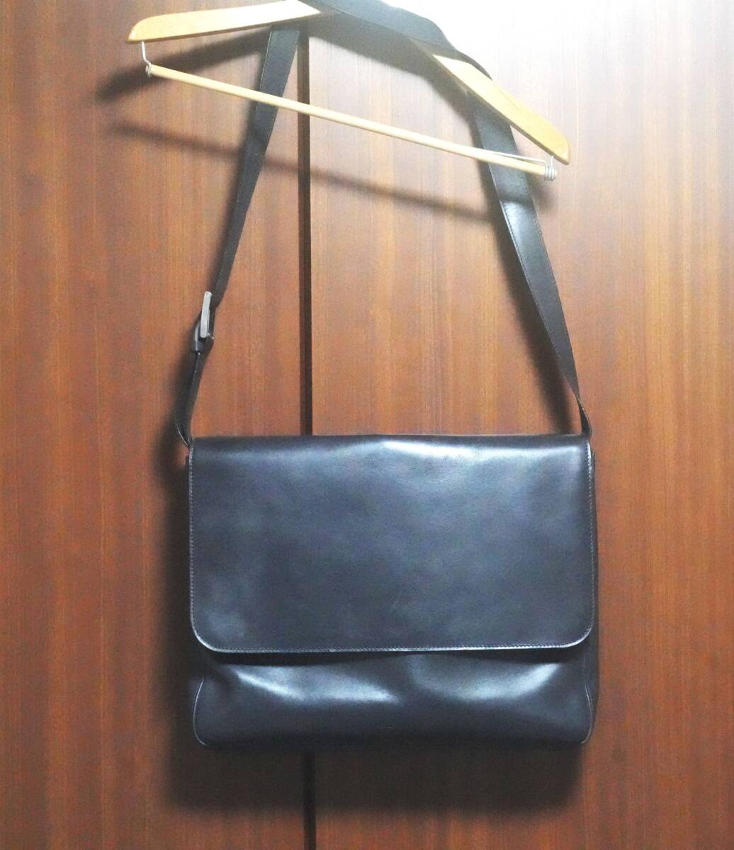 【Valextra】Sholder Bag ( Navi)バルクストラ．ショルダー．バック（ネヴィー）阪急百貨店で購入品!!