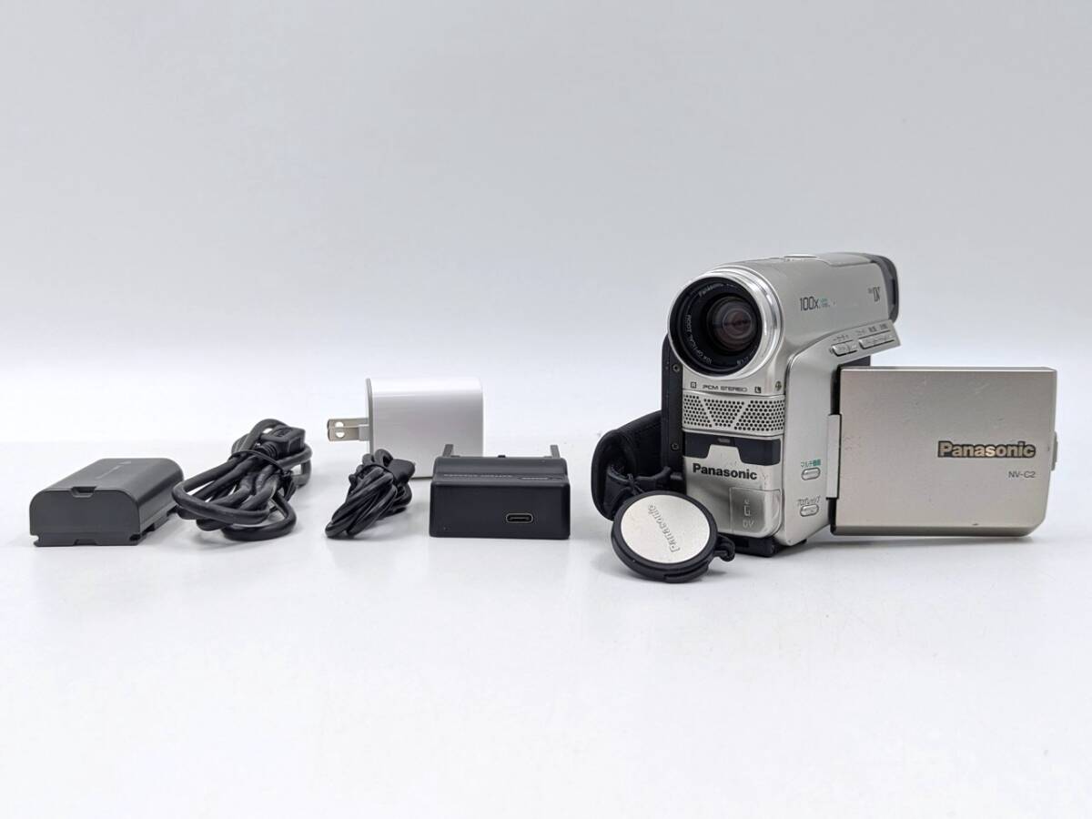 ★☆中古 良品 Panasonic NV-C2 パナソニック デジタル ビデオカメラ 動作確認/点検清掃済 miniDVテープのダビングに最適！SA-3-10☆★