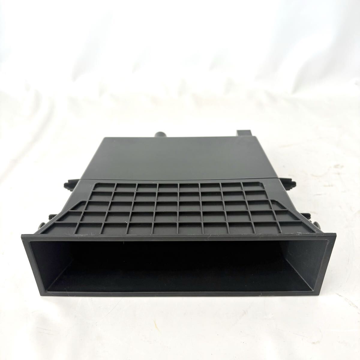 日産 NISSAN 純正品 1DIN オーディオ ポケット 68475 ED000 P10450A29090 現状品