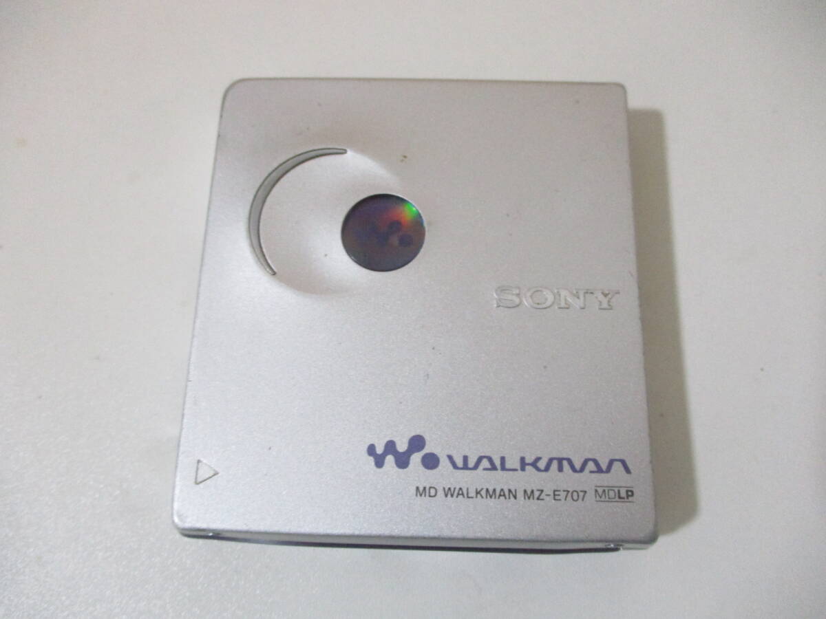 SONY ソニー WALKMAN MDウォークマン MZ-E707 ポータブルMDプレーヤー d56
