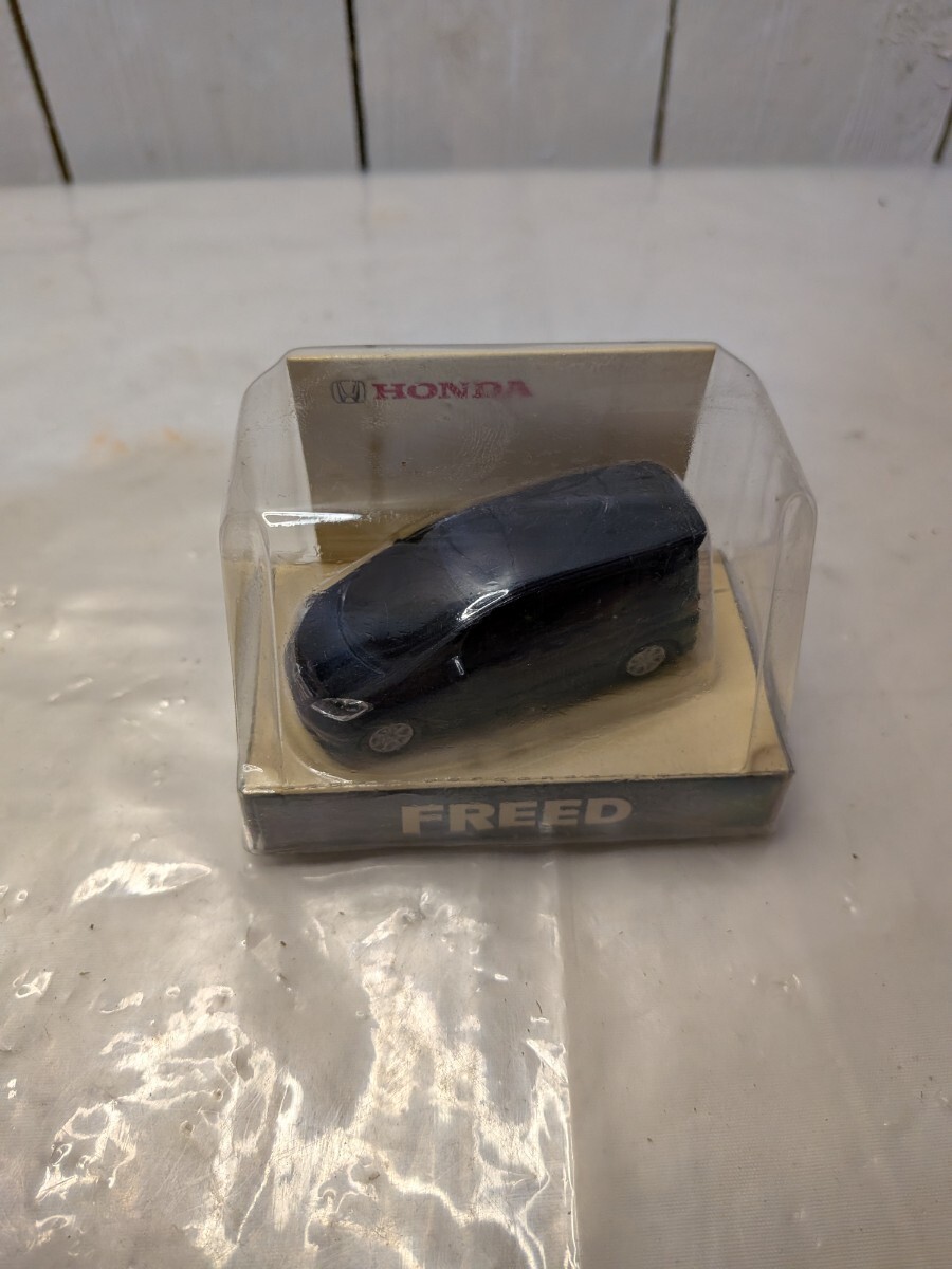 F-133/「ＨＯＮＤＡフリード」ＬＥＤライトキーホルダー（非売品・新品） フリード