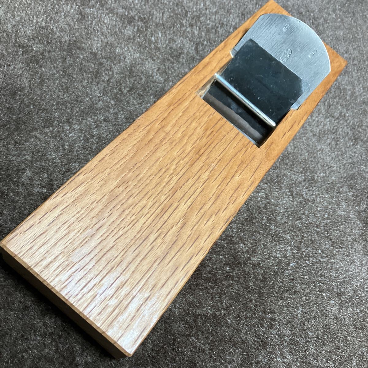 豆平鉋寸八　赤樫台