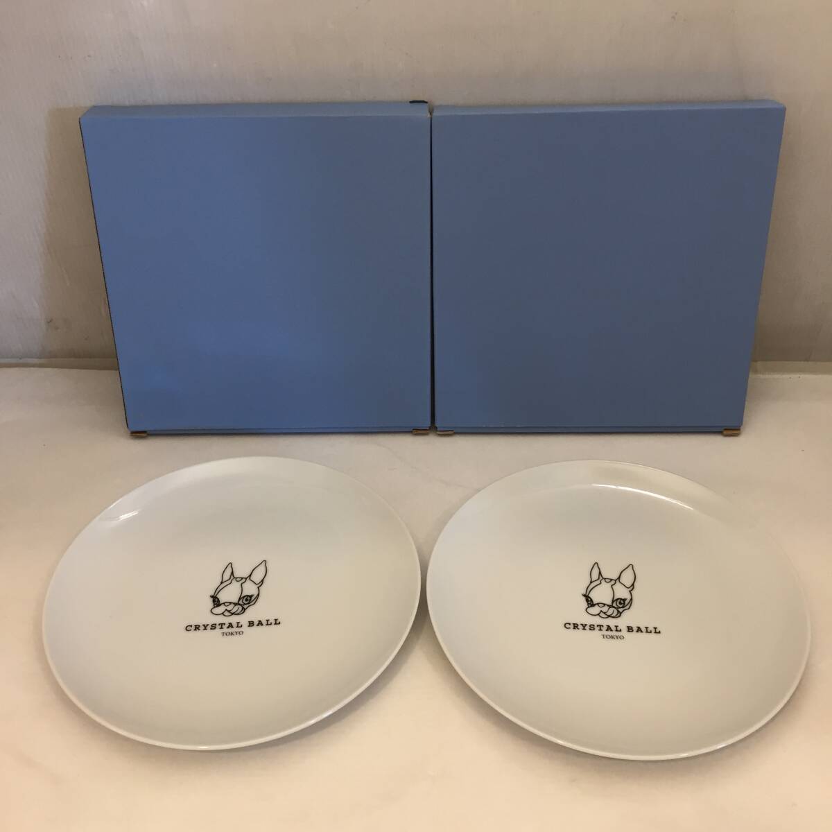 F020404◎未使用 CRYSTAL BALL CAFE PLATE ヒッピー カフェプレート お皿 デザート皿 犬 フレンチブルドッグ 直径約19.5㎝ 2点セット◎
