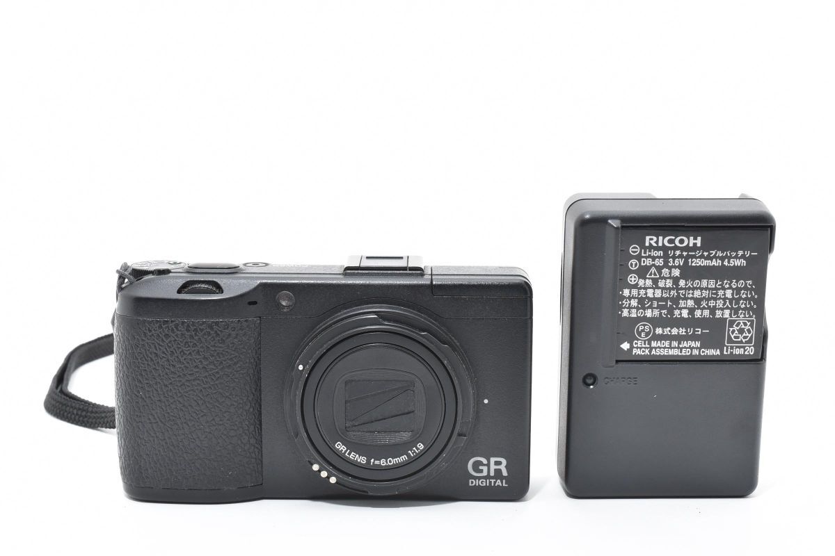 【大人気】 RICOH リコー GR DIGITAL III 3 コンパクト デジタルカメラ コンデジ #3895
