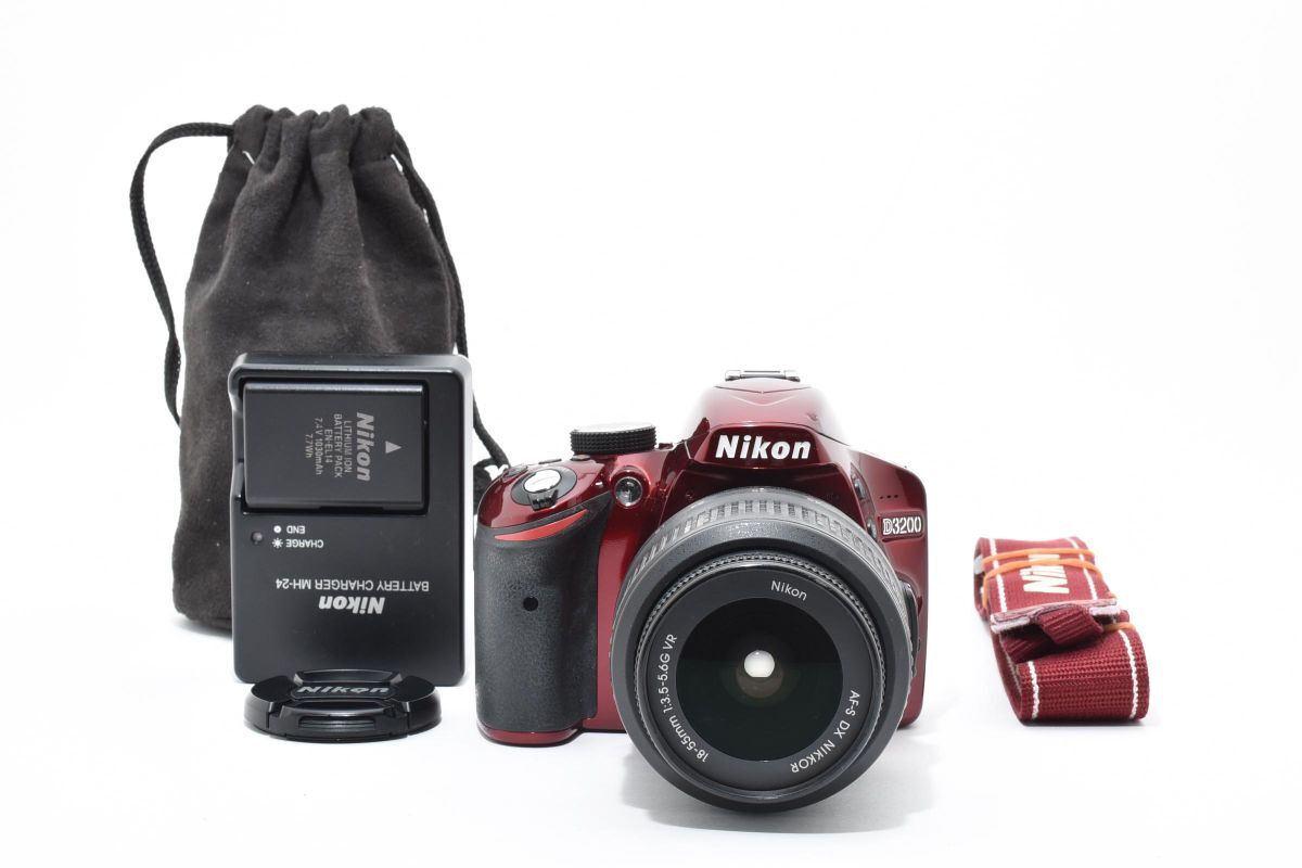 【大人気カラー】 Nikon ニコン D3200 レンズキット デジタル一眼カメラ レッド #3887