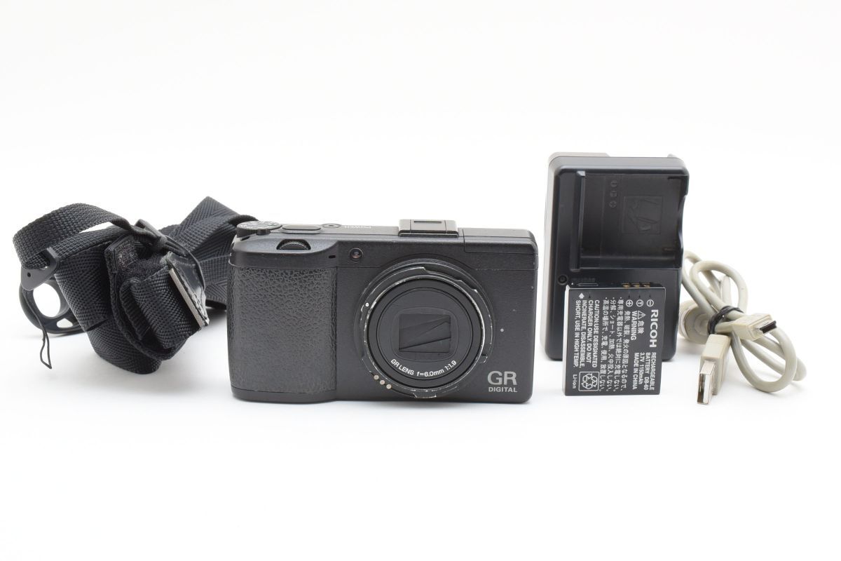 【大人気】 RICOH リコー GR DIGITAL III 3 コンパクト デジタルカメラ コンデジ #3942