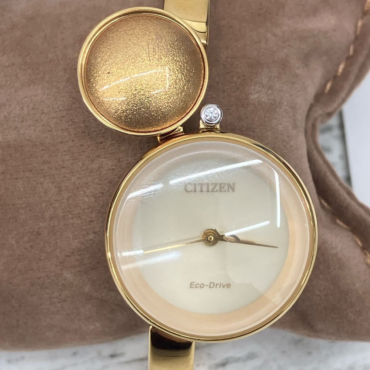 希少 CITIZEN L シチズン ソーラー エコドライブ 腕時計 ゴールドカラー ６D1020127 ラウンド レディース 箱付き　現在稼働【9365】