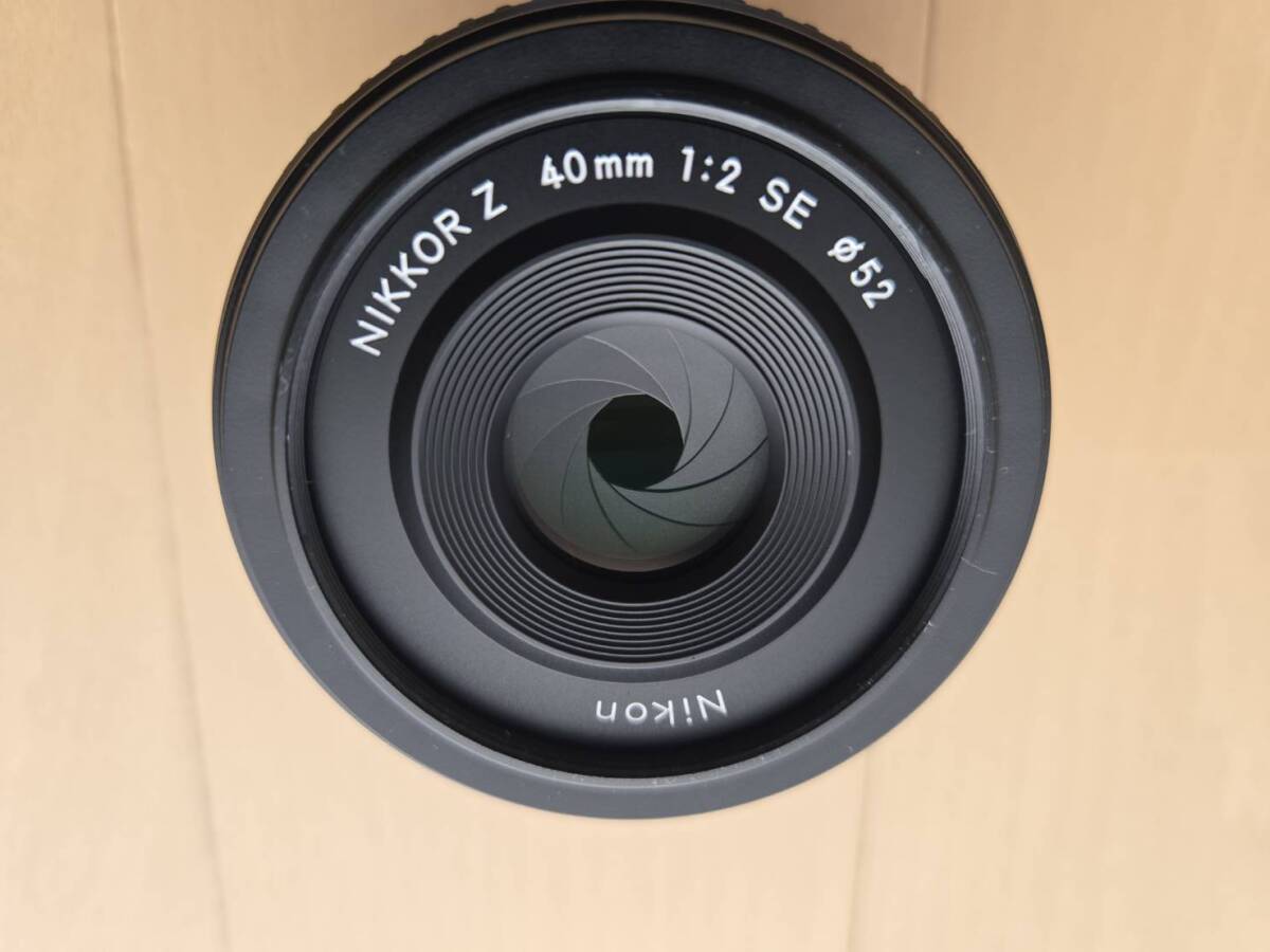 保証残あり　新品未使用　Nikon 単焦点レンズ NIKKOR Z 40mm f/2 SE