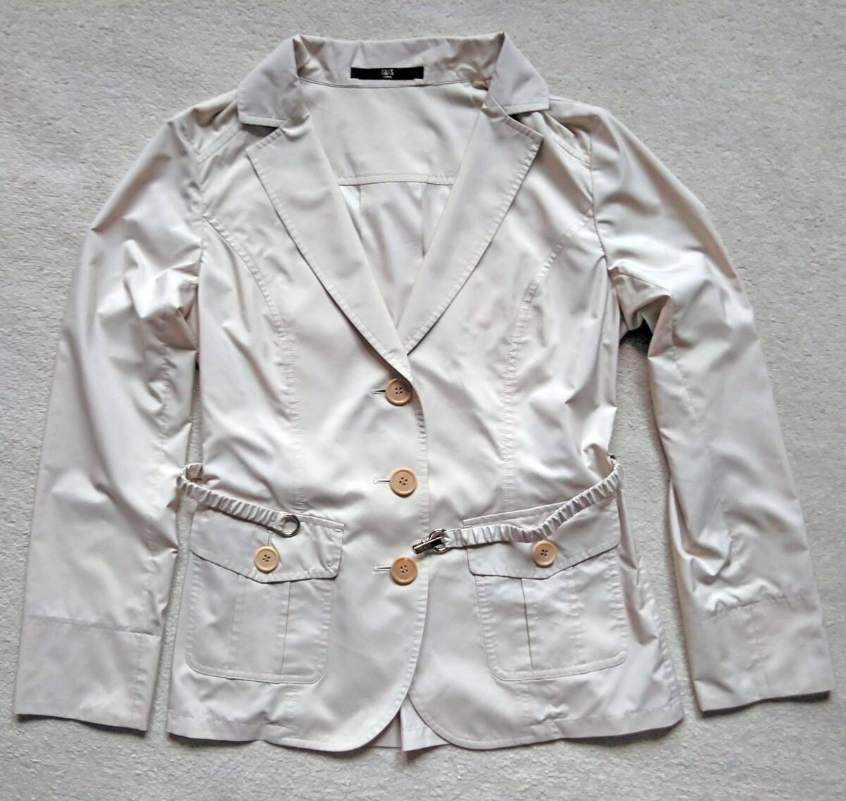 DAKS ダックス☆ベージュ系 ベルト・ロゴ付 長袖切り替えシングルジャケット/コート 38 送料無料