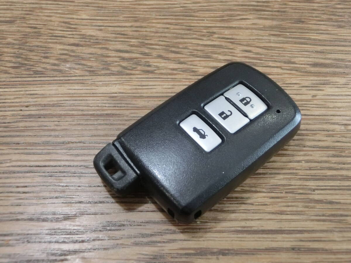 トヨタ ハリアー スマートキー 281451-2110 5/10　純正　3ボタン　パワーバックドア
