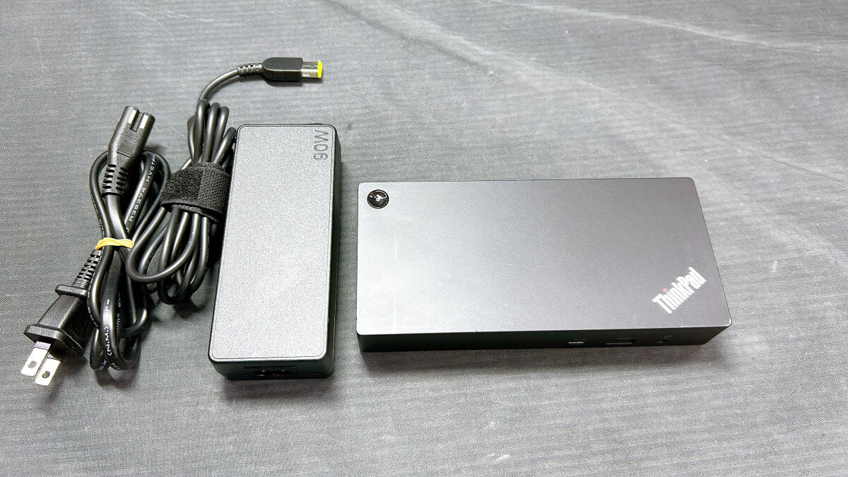 【動作品】Lenovo ThinkPad Universal USB-C Dock LDA-KP ドック ACアダプター付属　