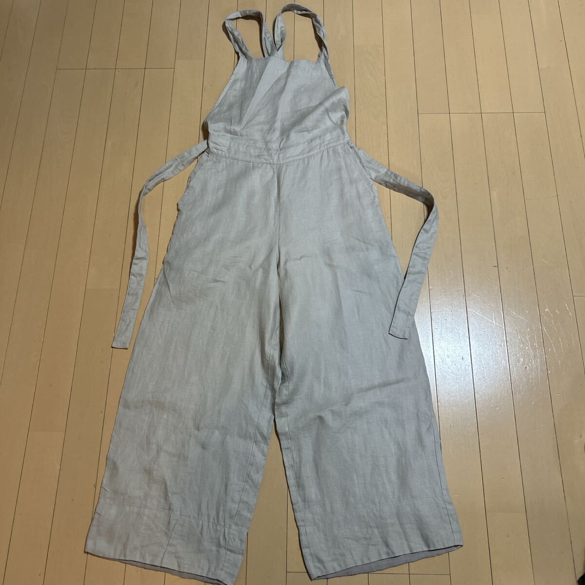 美品UNIVERSAL TISSUリネンサロペットユニヴァーサルティシュ麻　UNIVERSAL SEVEN オールインワン