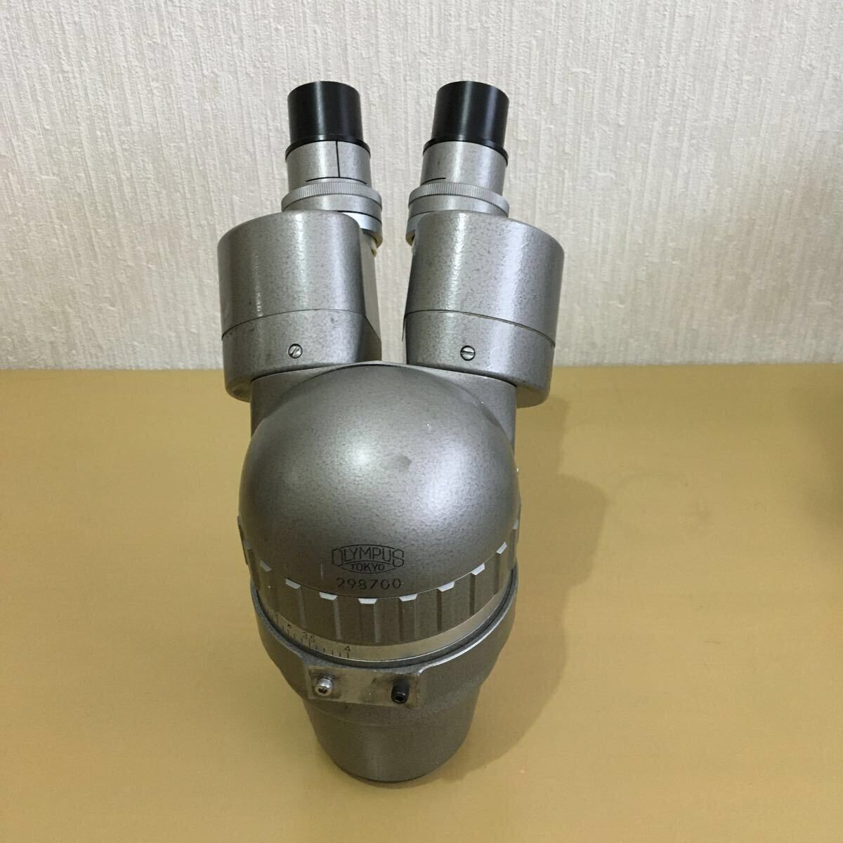 オリンパス顕微鏡　ズーム0.7X〜4X 接眼レンズ10X レトロな顕微鏡　対物補助レンズ0.4Xおまけ