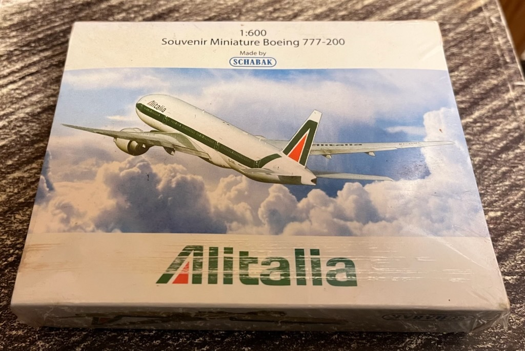 ●SCHBAK1:600/BOEING 777-200/Alitalia/ダイキャスト完成品/ボーイング/アリタリア/未開封新品デッドストック